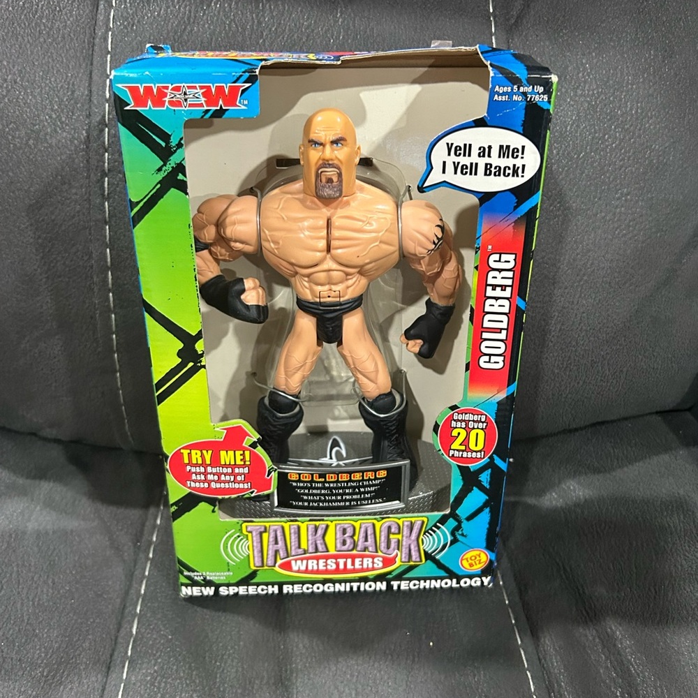 Goldber WCW talk back wrestlers MOC! RARE!!!!! Toybiz